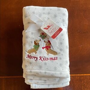 Dachshund Christmas  Merry Kiss-mas  hand Towels
